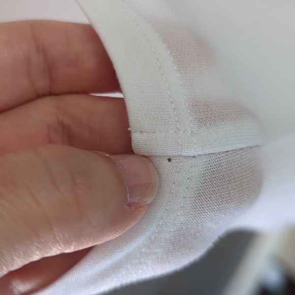 Hooded, sleeveless cowl neck top - Picture 6 of 9